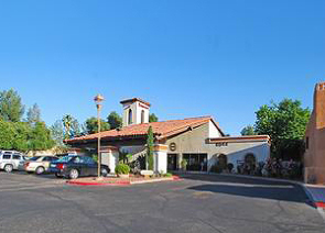 Ramada Inn Foothills Resort 01.[1]